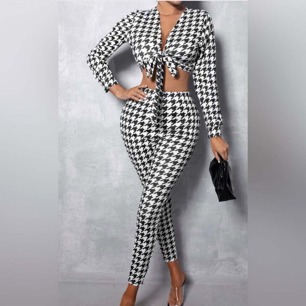 Houndstooth Dogtooth Front Tie Crop Top and Leggings Set